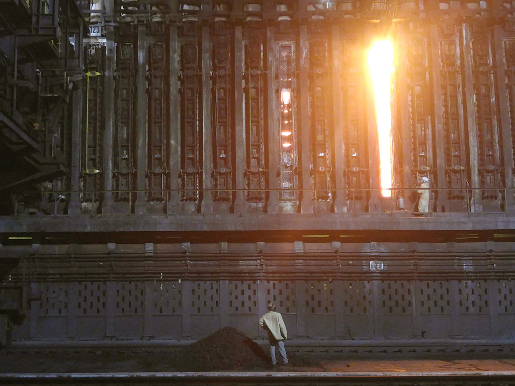 Venta de carbón y grafito para uso industrial en Monterrey